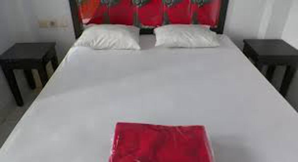 Rose Inn Pangandaran Exterior photo