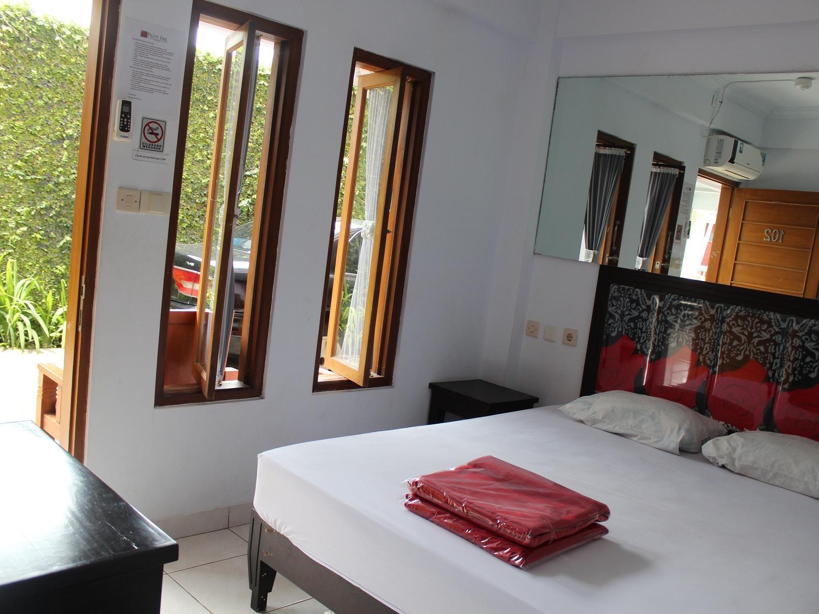 Rose Inn Pangandaran Exterior photo